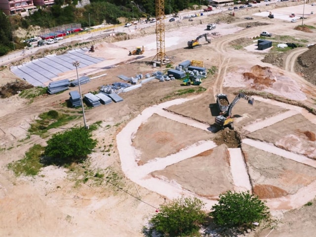 Nova faza radova na Žnjanskom platou – započelo betoniranje temelja na više lokacija!