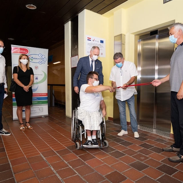 Paraolimpijska škola za mlade s invaliditetom: Posebno dizalo za Športski centar na Gripama