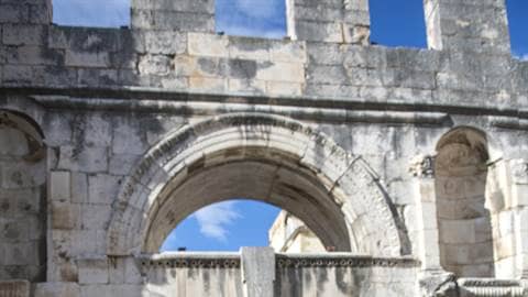 Šetnja od Srebrnih vrata do Istočne obale: Kako Split izgleda kad njim upravlja Grad Split, a kako kad za to nema ovlasti ?