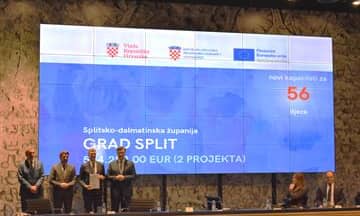 U Zagrebu svečano uručeni ugovori za sufinanciranje ulaganja u dječje vrtiće Mertojak i Žrnovnica