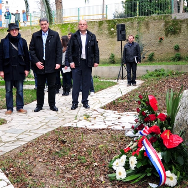 Vijenci u spomen na djecu ubijenu u holokaustu